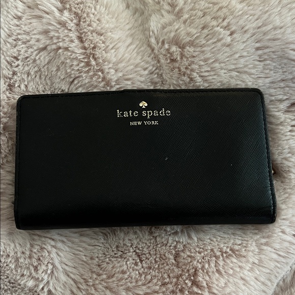 kate spade Handbags - Kate Spade Classic Black Wallet